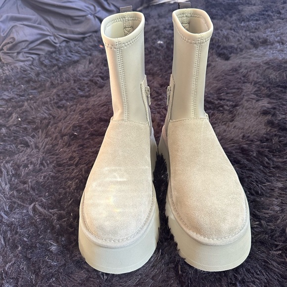 UGG CLASSIC DIPPER PLATFORM SHADED CLOVER BOOTS - Picture 3 of 7